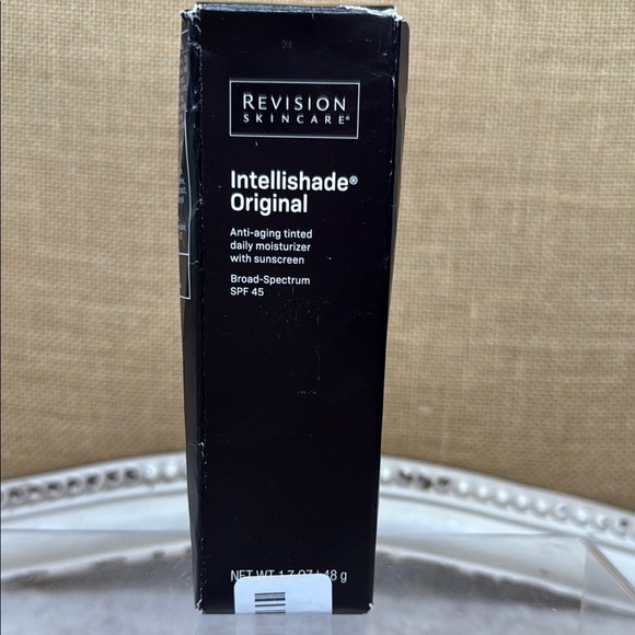 Revision Skincare Intellishade Original, 1.7 fl oz - Picture 2 of 7